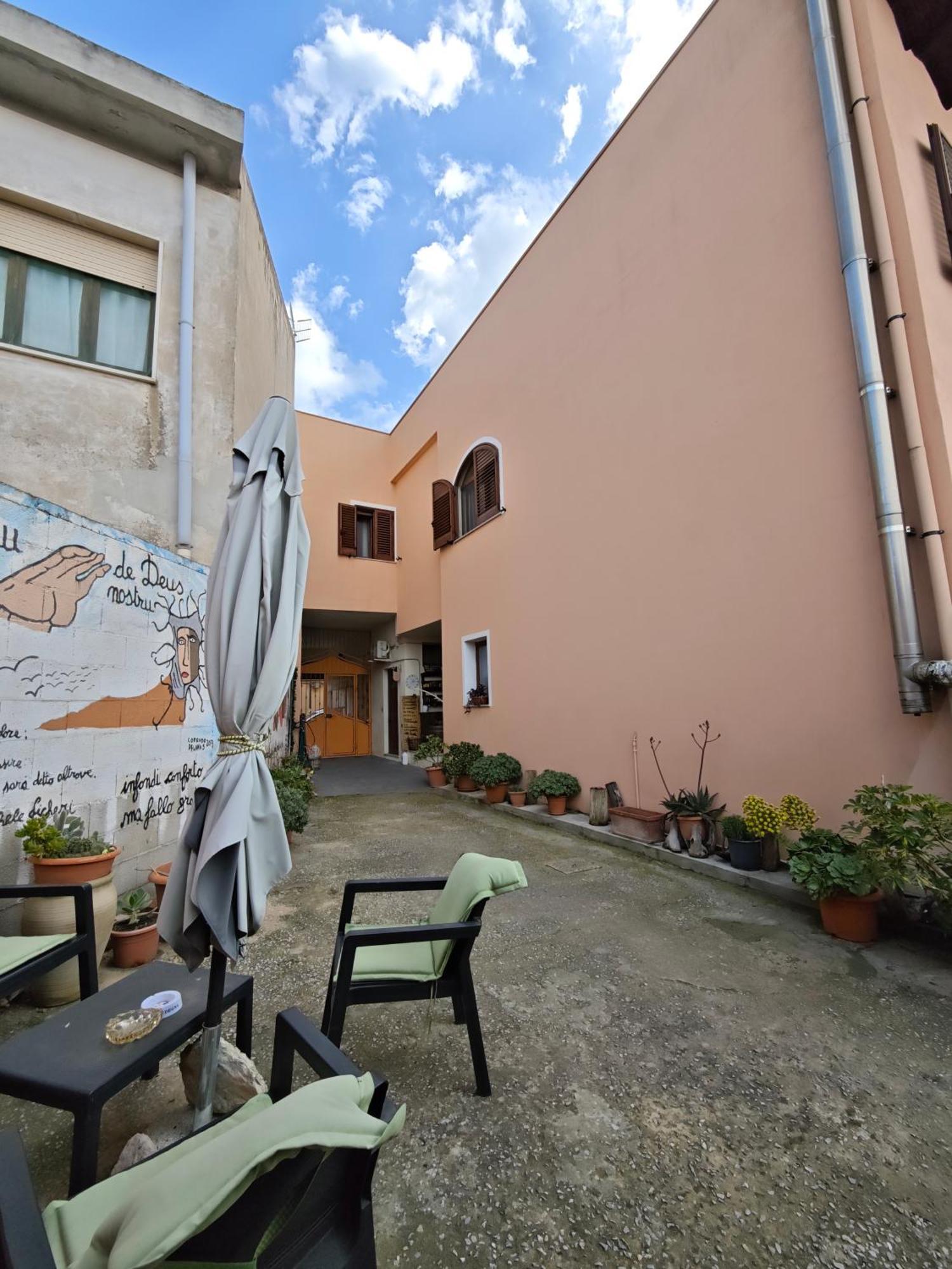 B&B Domu Delunas Giba Dış mekan fotoğraf